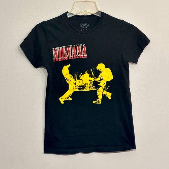 Nirvana | Women’s Black T shirt Red Nirvana Logo Yellow Band Members XS - Picture 1 of 11